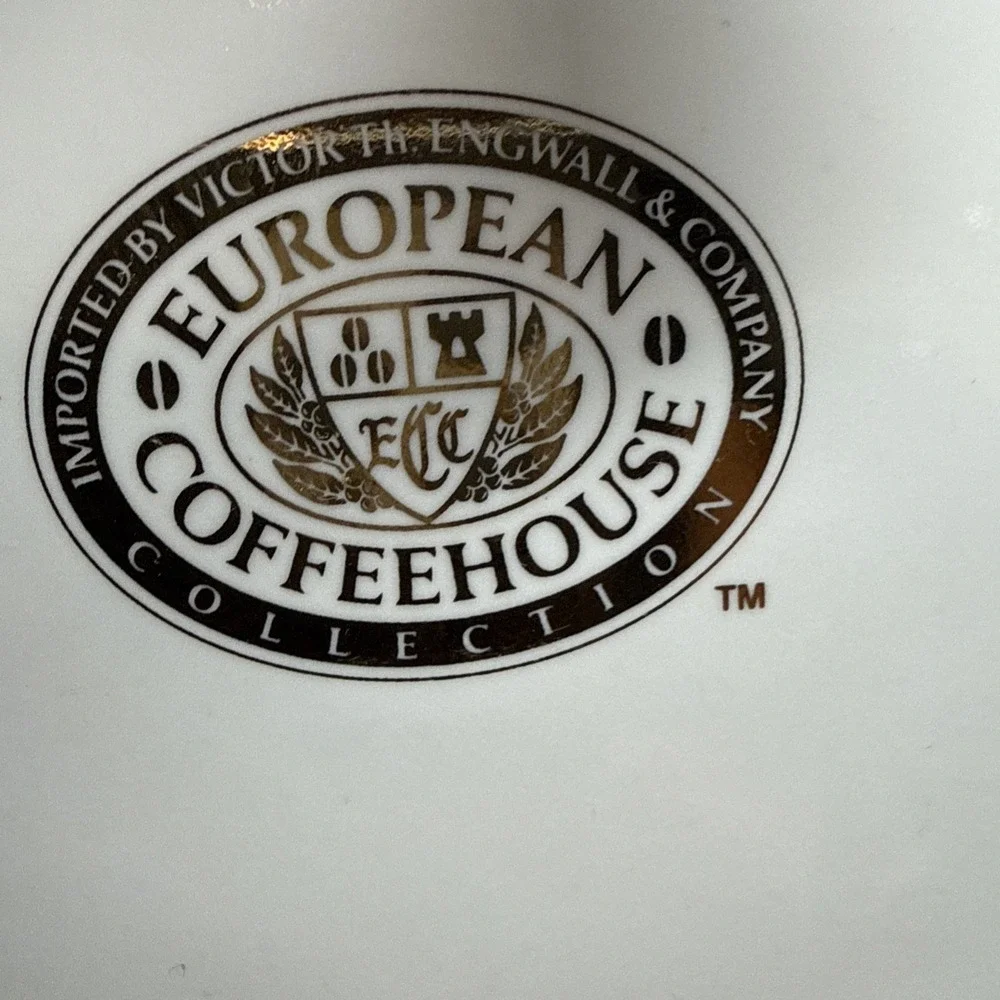 Vintage European Coffeehouse Collection White & Gold Ceramic Canister 8 3/8